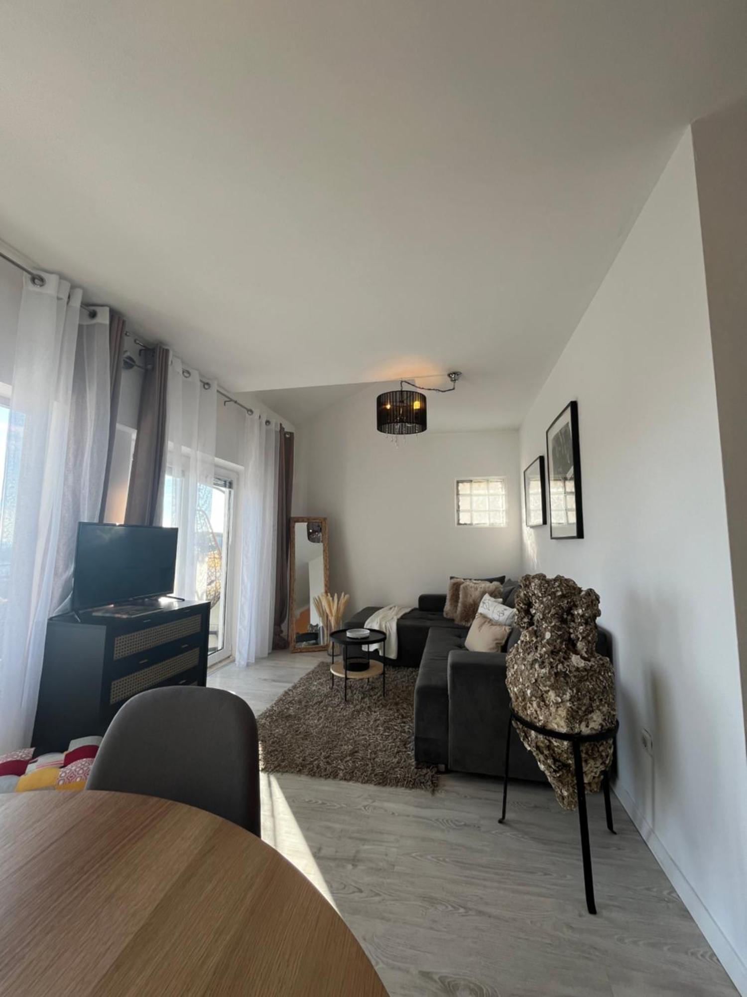 Apartma Tino *